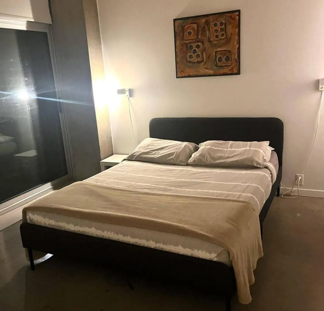 F 02 Loft Apartment Montreal